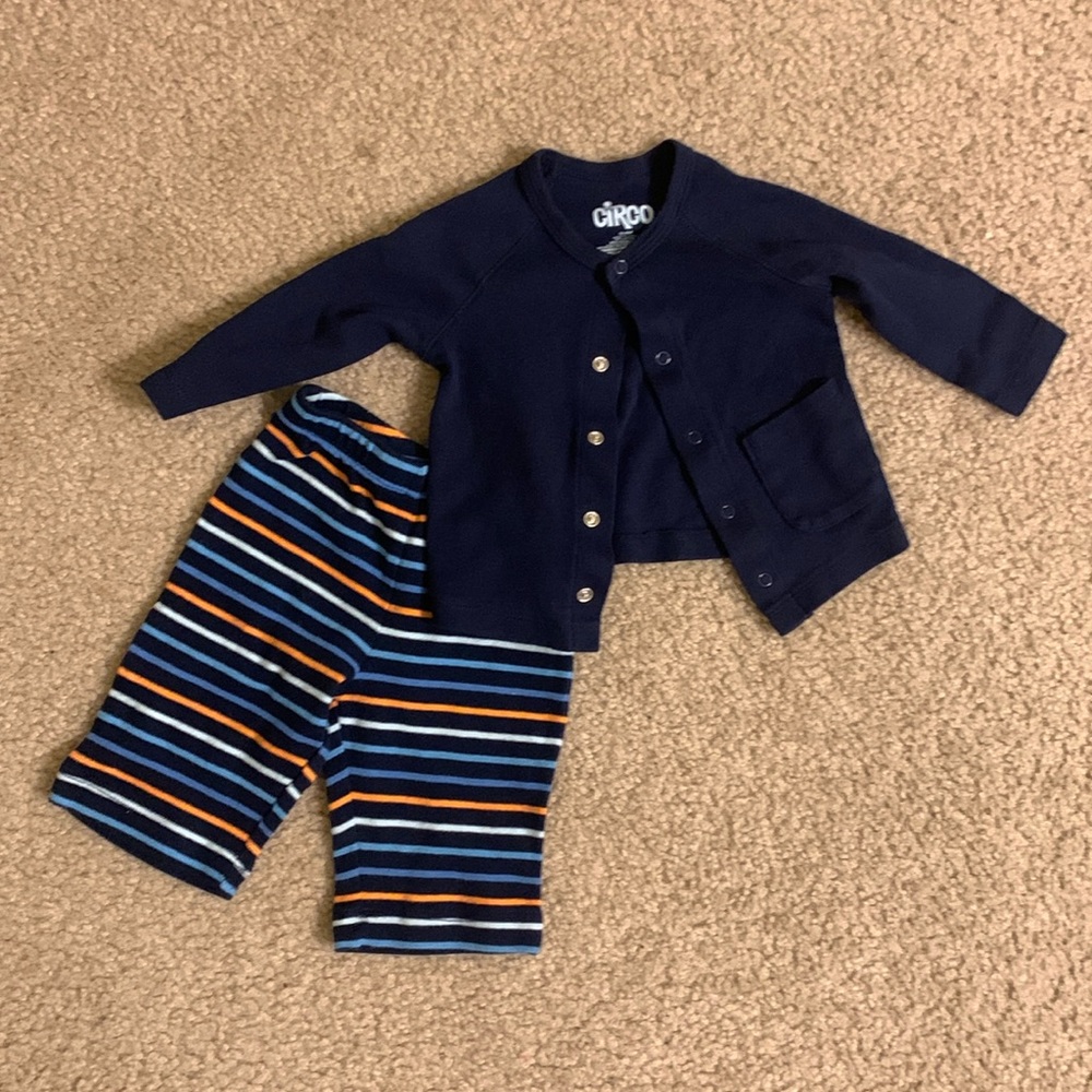Navy pants set 0-3 months